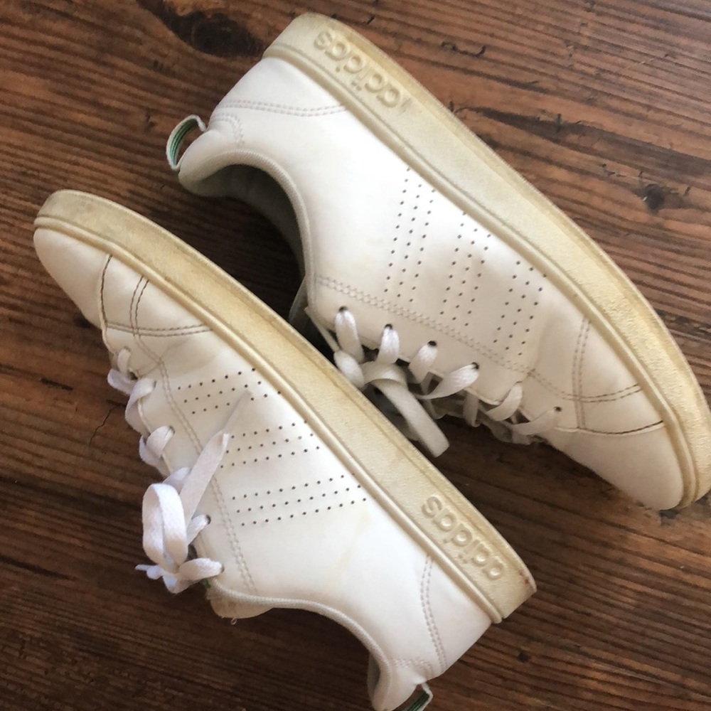 classic Adidas sneakers / Stan Smith style
